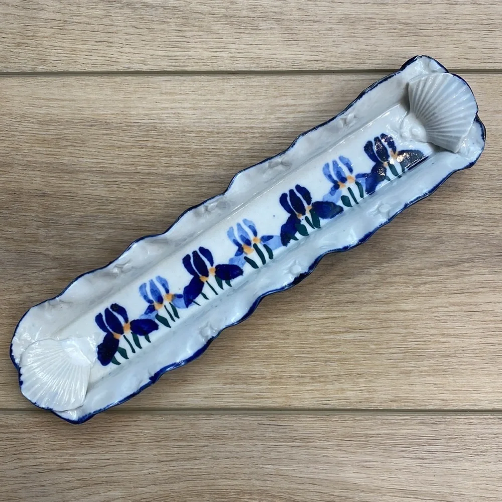 Mary Knightly |‎ Iris | Studio Pottery
